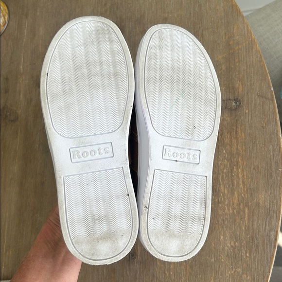 Roots Tan Leather Slip On Shoes Women’s Size 5.5 - Picture 4 of 16